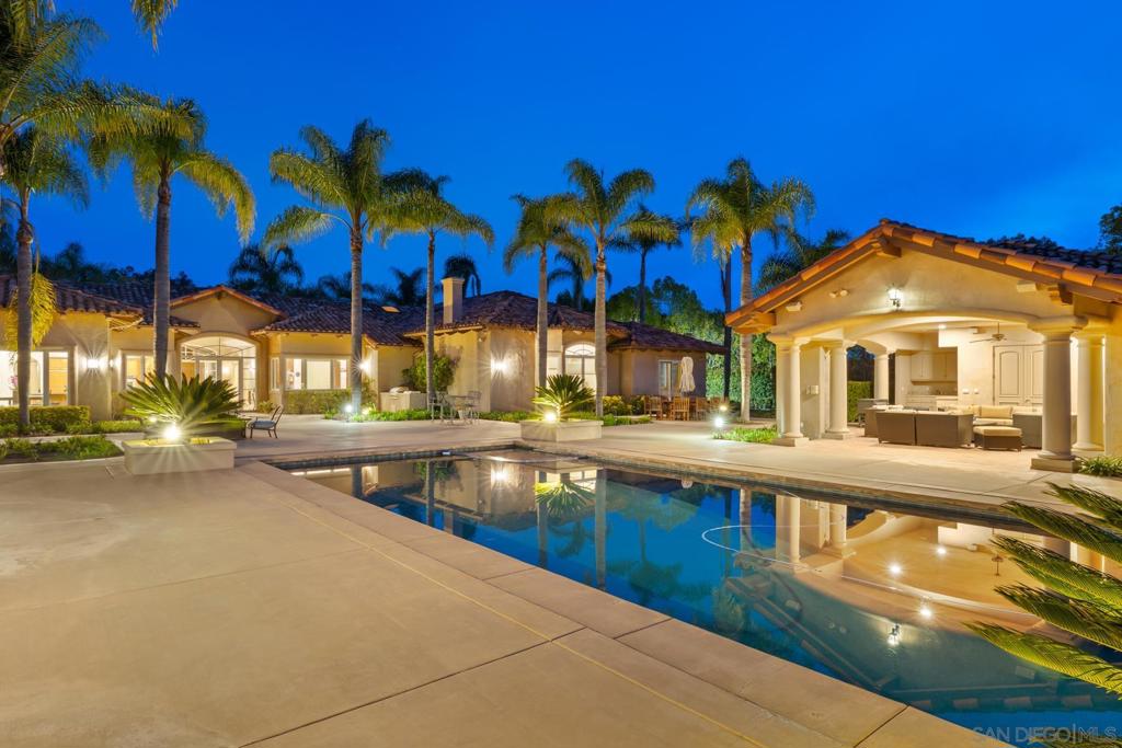 18050 Rancho La Cima Corte