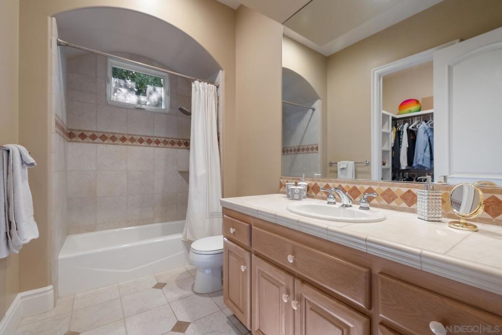 Rancho Santa Fe - Residential