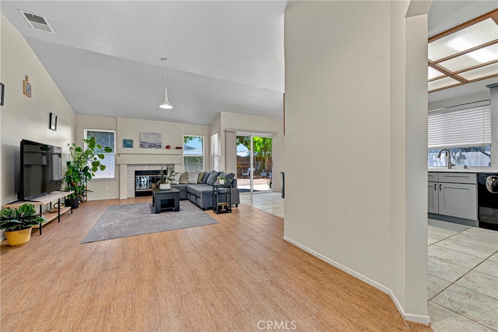 1248 Estrella Court