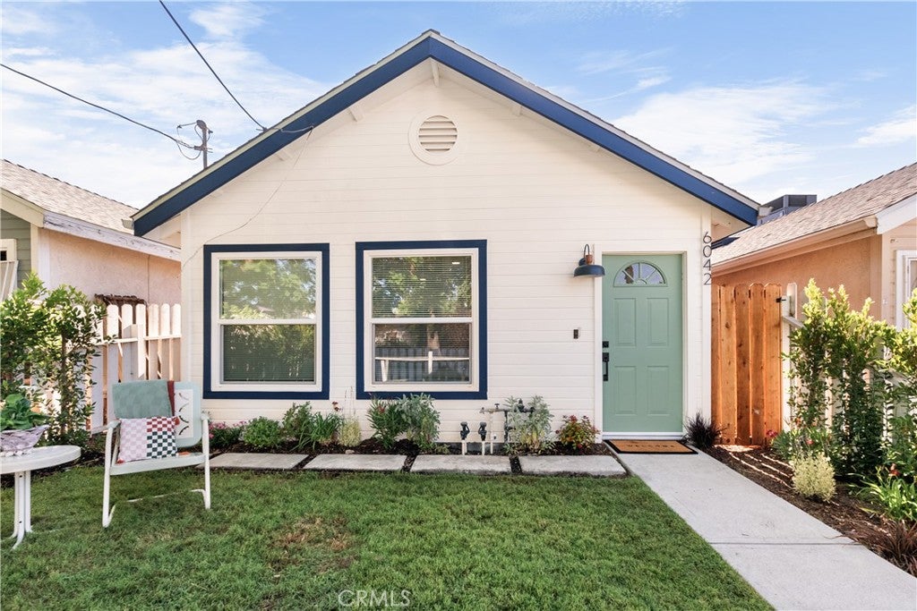 Photo of 6042 Fair Ave, North Hollywood, CA 91606 (MLS # IV26043718)
