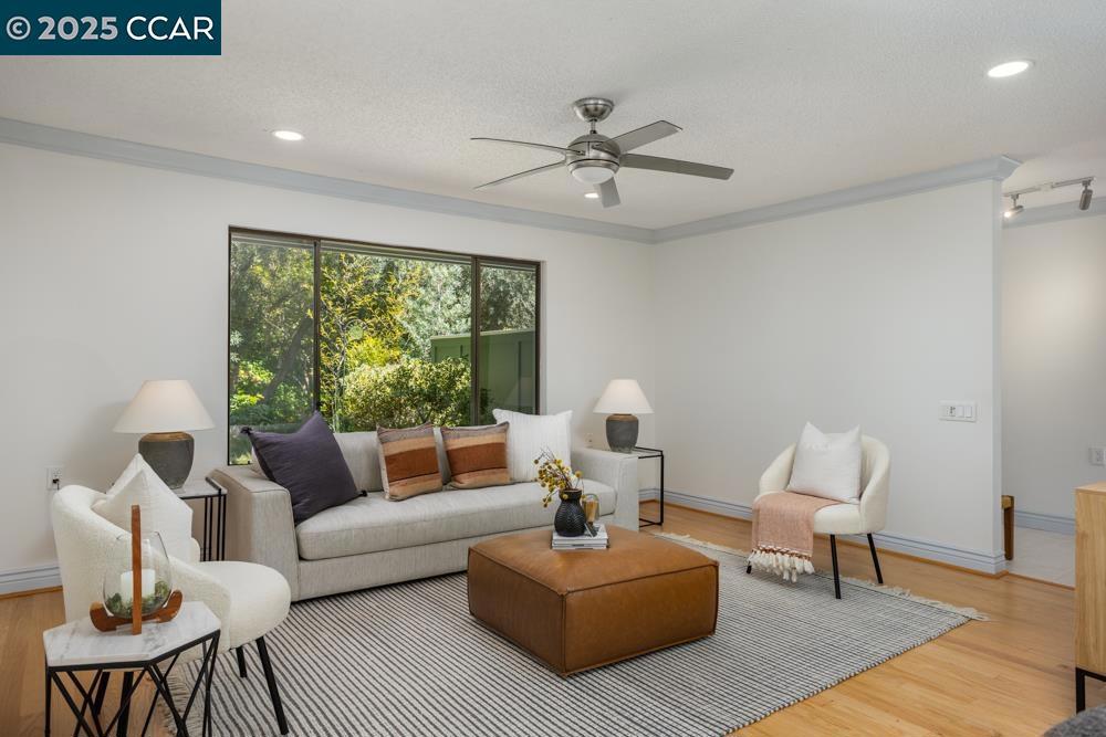 ROSSMOOR - Residential