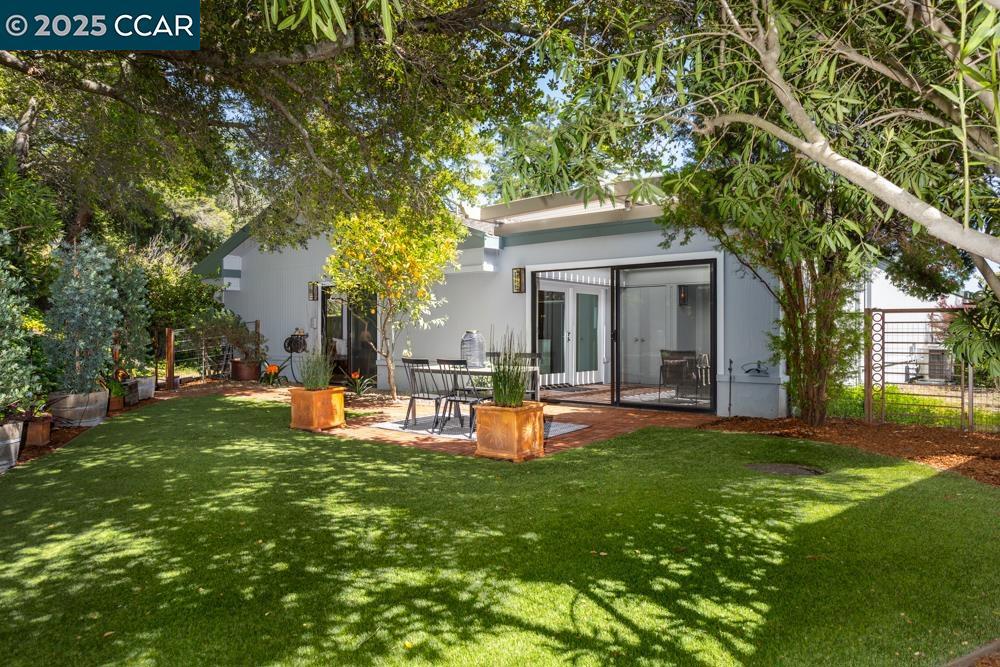 ROSSMOOR - Residential