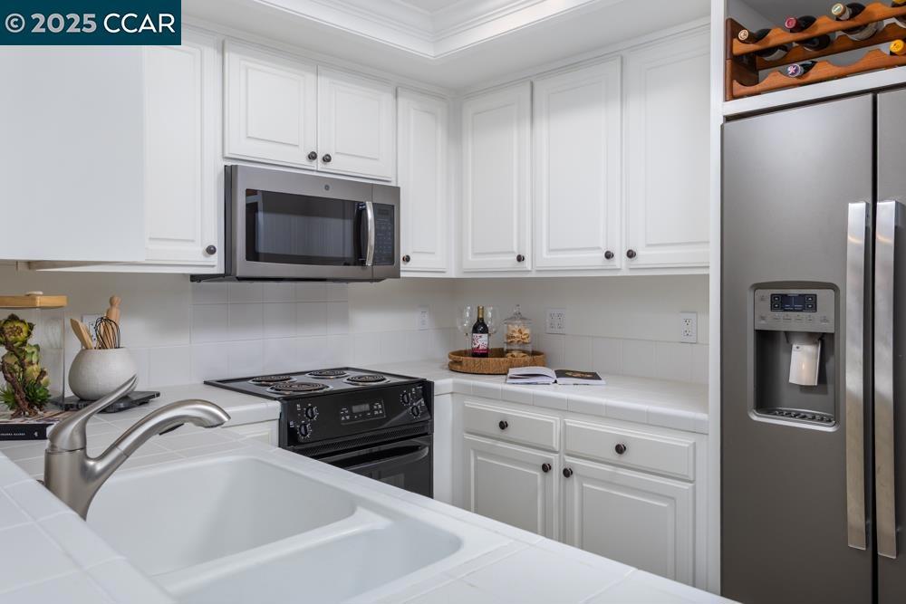 ROSSMOOR - Residential