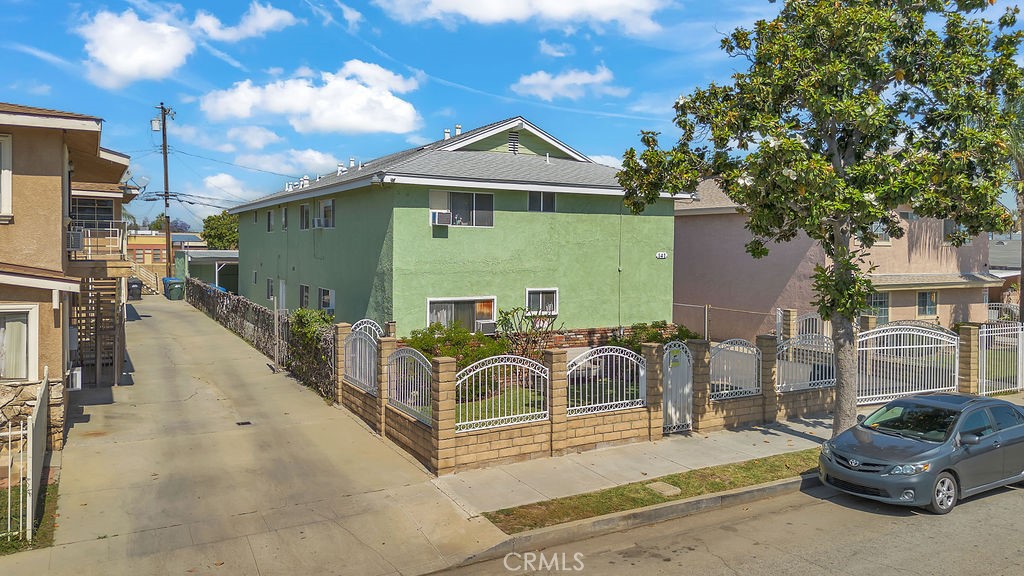 141 S 7th