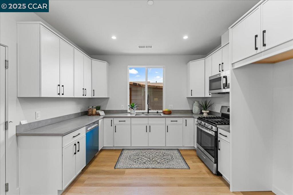 EMERIC - Residential