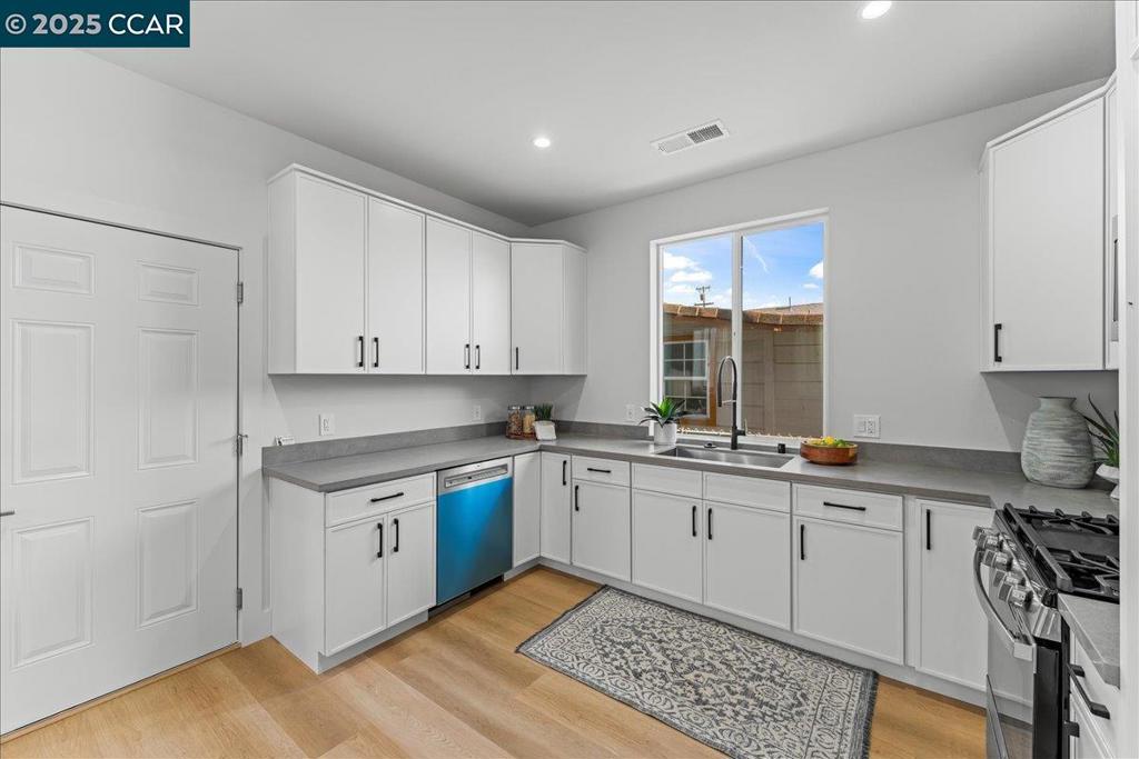 EMERIC - Residential