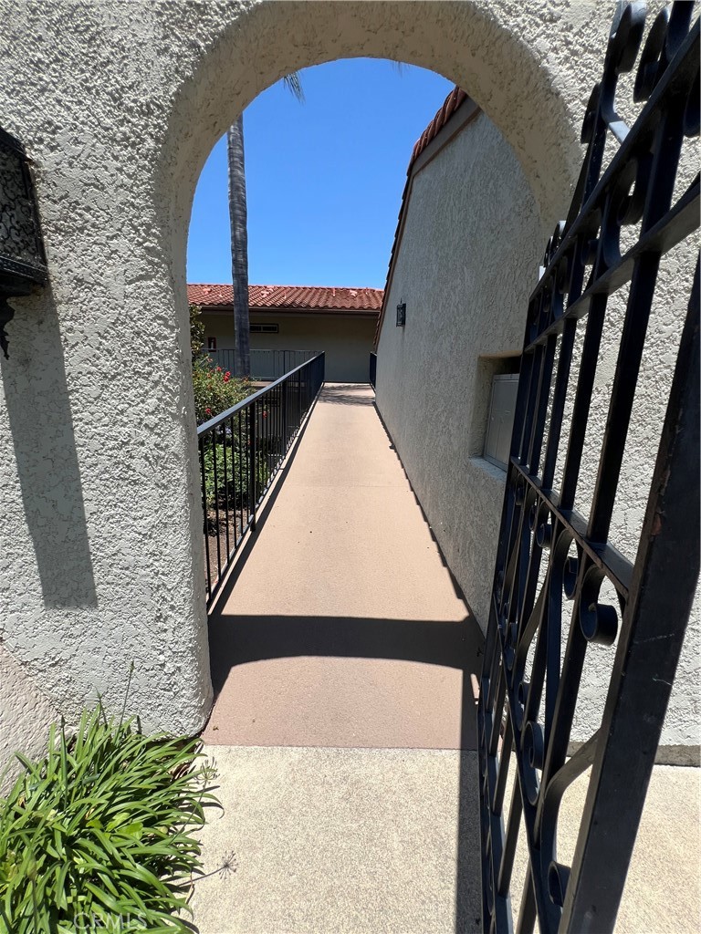 5490 Paseo Del Lago W P