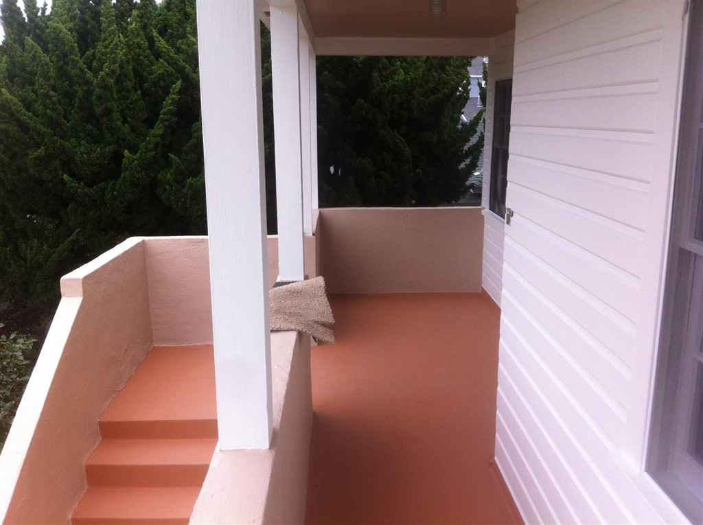 This beautiful unit has been recently renovated with new carpet, tile, paint, oven, and more. Sits above one other unit and a private one-car garage with a shared yard. Walking distance to the beach and convenient access from nearby La Jolla Blvd. Easy to show! Neighborhoods: Beach-Barber Tract