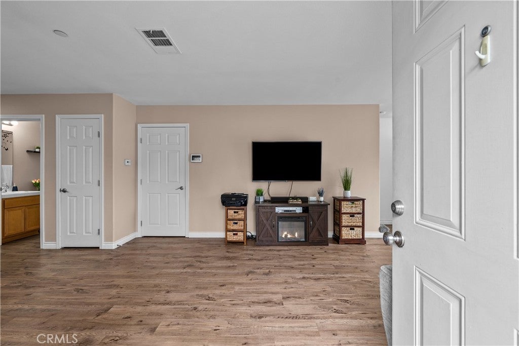 14552 Foothill
