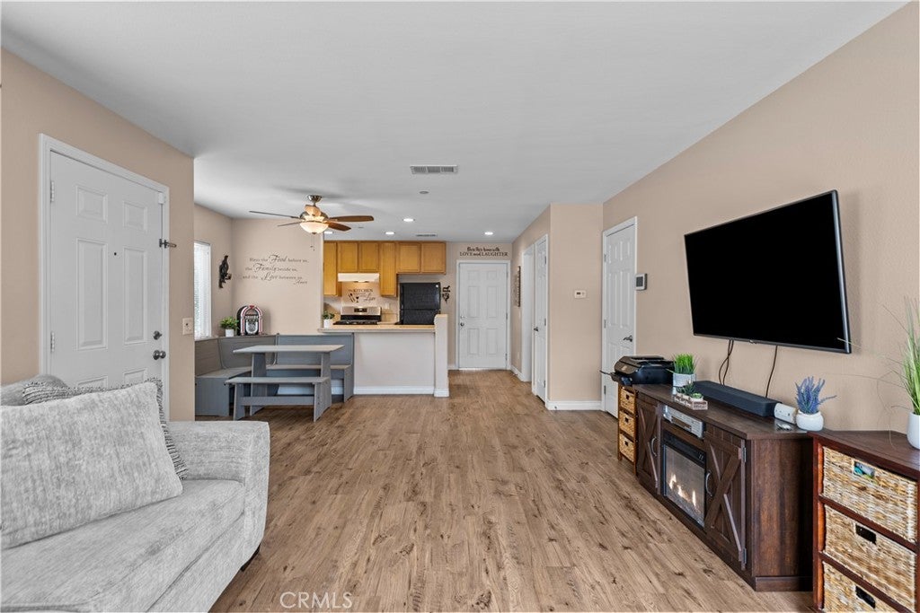 14552 Foothill