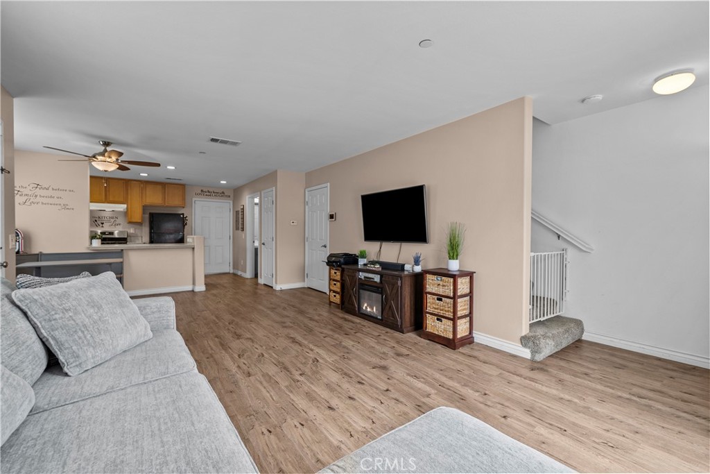 14552 Foothill