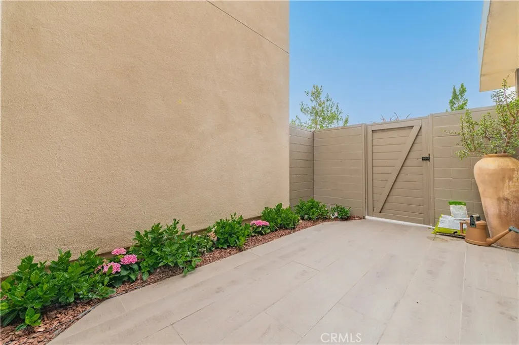 Irvine, California 92618, United States, 4 Bedrooms Bedrooms, ,4 BathroomsBathrooms,Residential,Active,160094