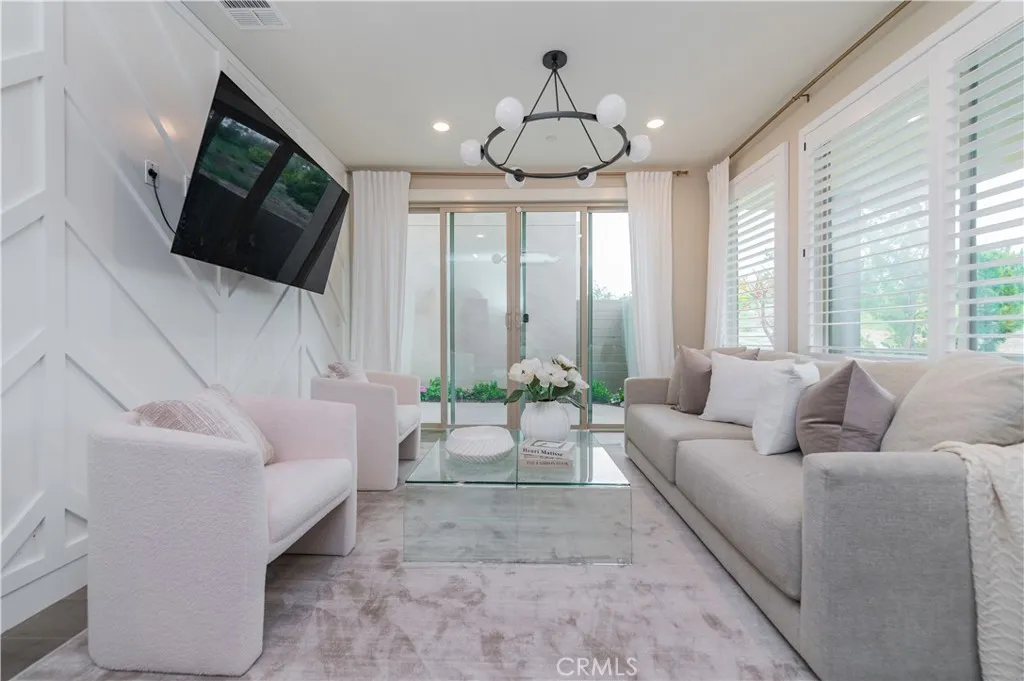 Irvine, California 92618, United States, 4 Bedrooms Bedrooms, ,4 BathroomsBathrooms,Residential,Active,160094