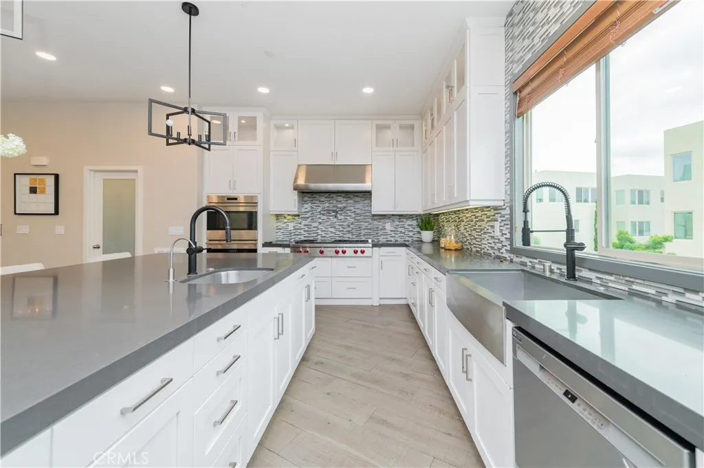 Irvine, California 92618, United States, 4 Bedrooms Bedrooms, ,4 BathroomsBathrooms,Residential,Active,160094