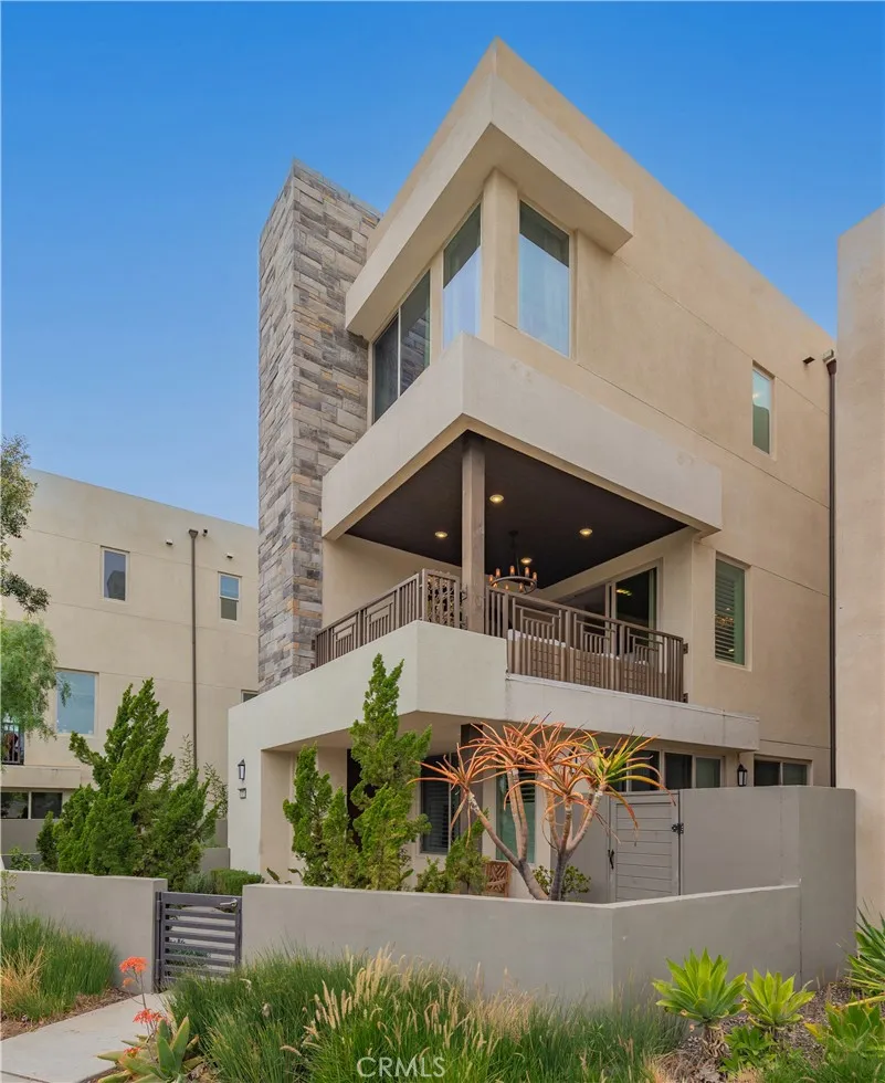 Irvine, California 92618, United States, 4 Bedrooms Bedrooms, ,4 BathroomsBathrooms,Residential,Active,160094