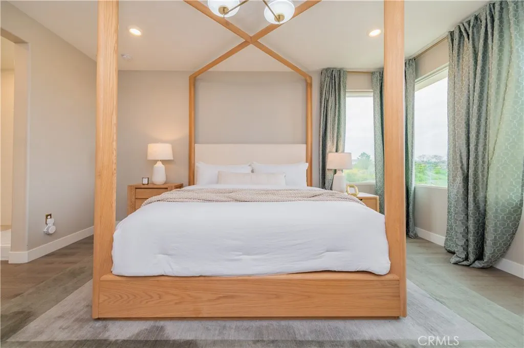 Irvine, California 92618, United States, 4 Bedrooms Bedrooms, ,4 BathroomsBathrooms,Residential,Active,160094