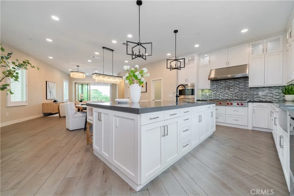 Irvine, California 92618, United States, 4 Bedrooms Bedrooms, ,4 BathroomsBathrooms,Residential,Active,160094