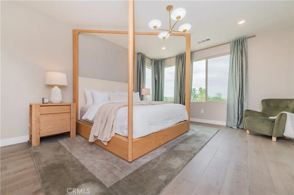 Irvine, California 92618, United States, 4 Bedrooms Bedrooms, ,4 BathroomsBathrooms,Residential,Active,160094