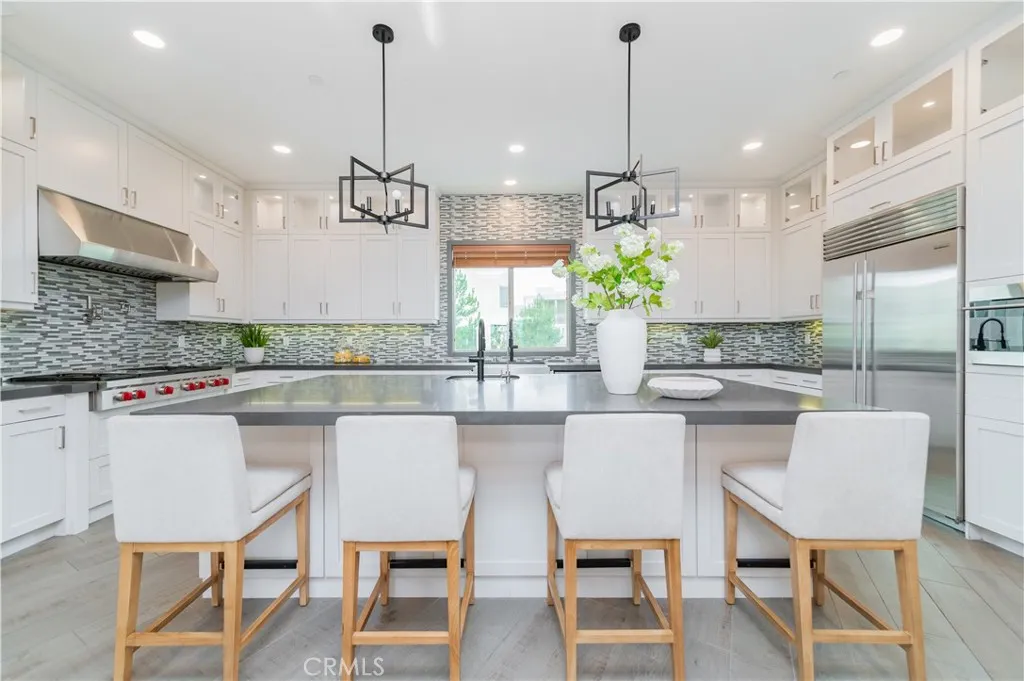 Irvine, California 92618, United States, 4 Bedrooms Bedrooms, ,4 BathroomsBathrooms,Residential,Active,160094