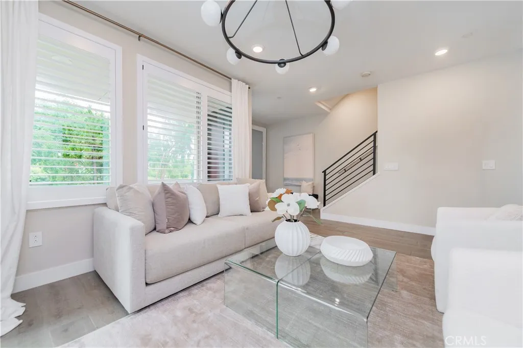 Irvine, California 92618, United States, 4 Bedrooms Bedrooms, ,4 BathroomsBathrooms,Residential,Active,160094