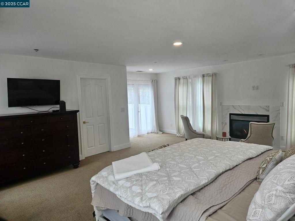 listing image 130725804238354344541