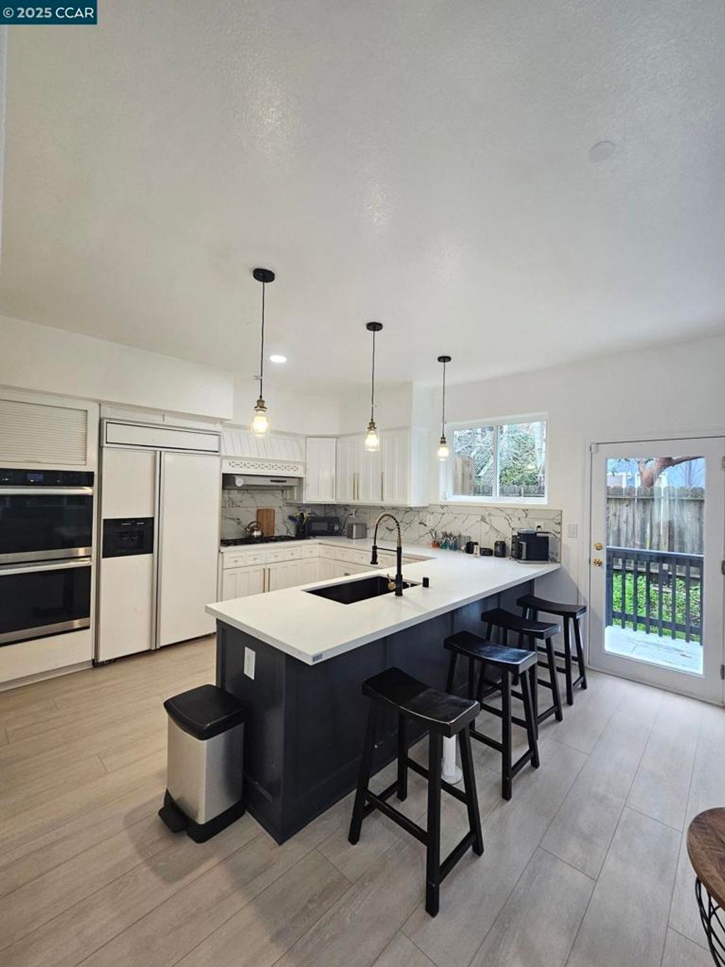 listing image 130728022944525041553