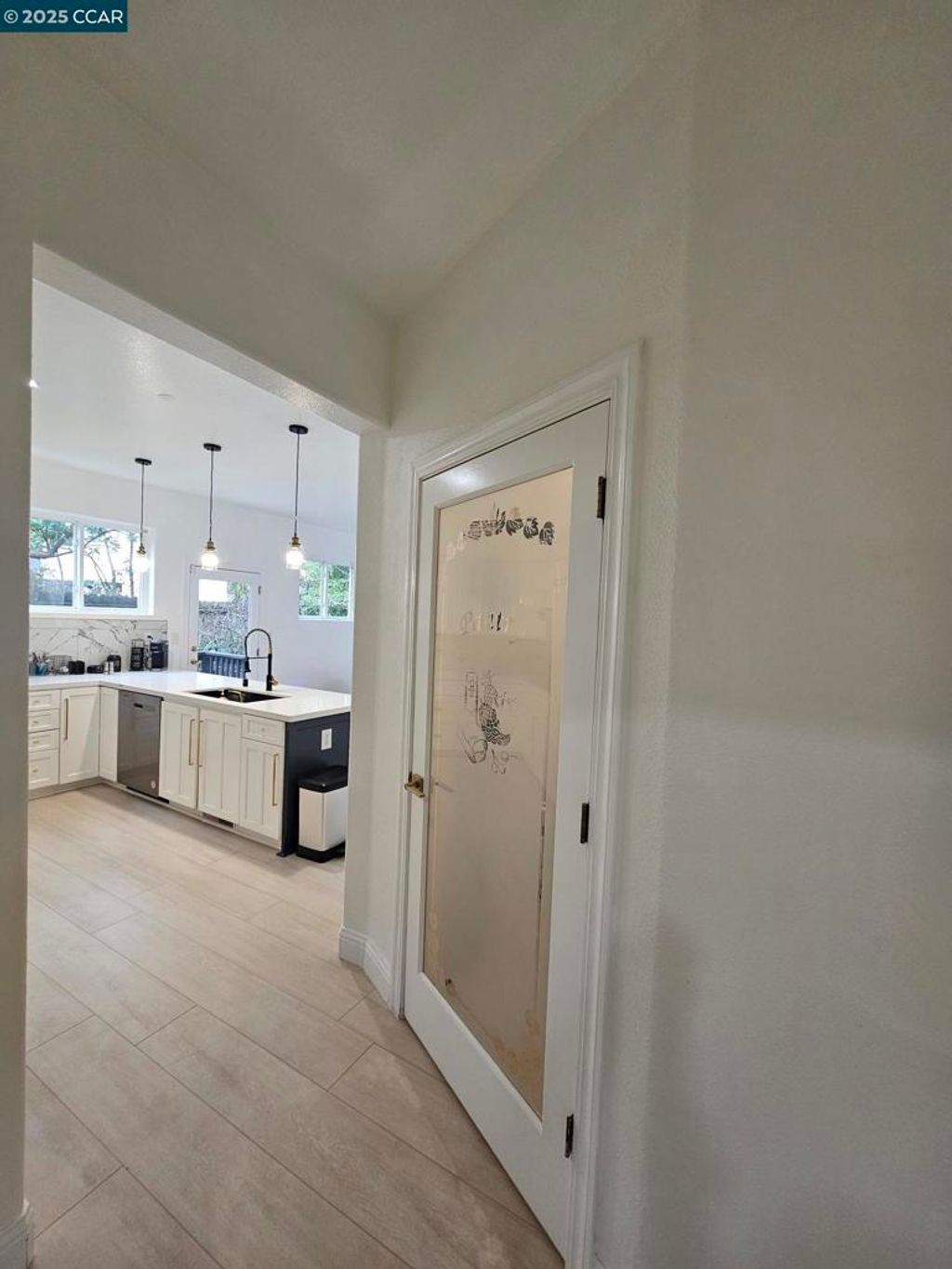 listing image 130728718526567625996