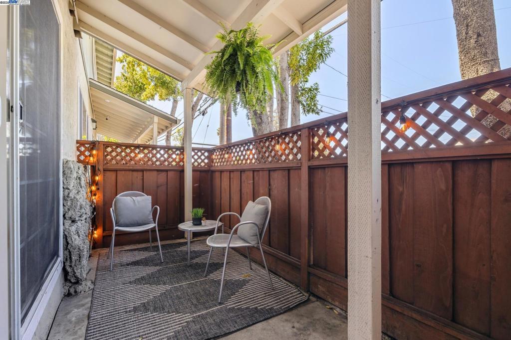 WASHINGTON MANOR - Residential