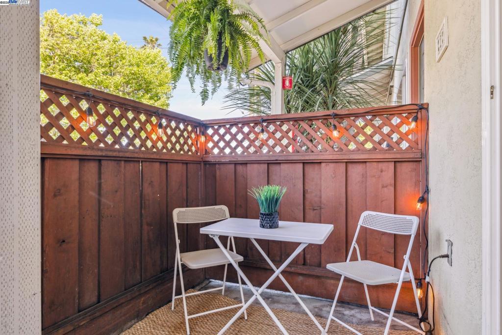 WASHINGTON MANOR - Residential