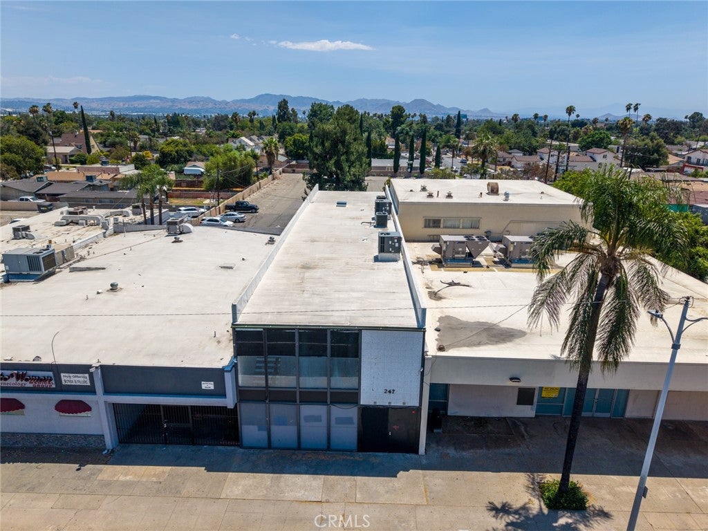 247 E Highland