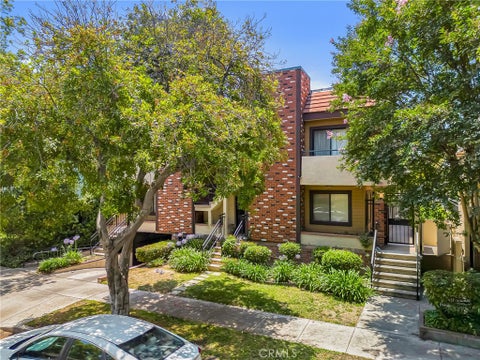 Photo of 1207 N Columbus Avenue, Glendale, CA 91202 (MLS # SR25152016)