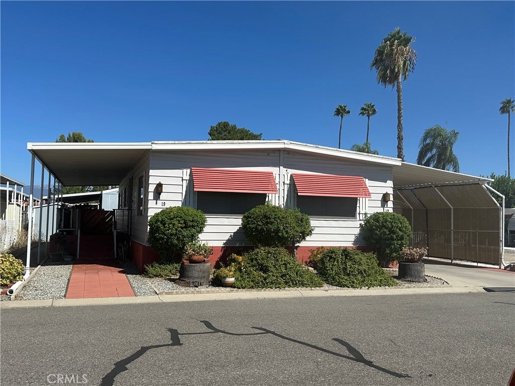 5001 W Florida