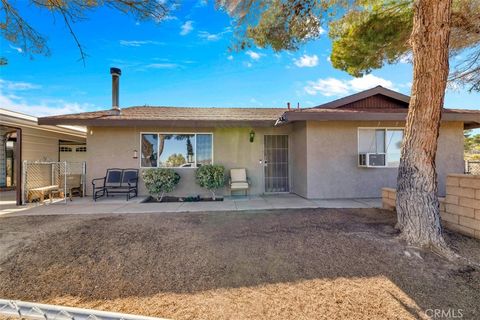 Photo of 60449 Natoma Trl, Joshua Tree, CA 92252 (MLS # JT25276340)