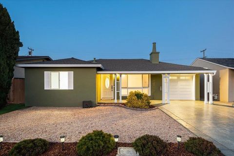 Photo of 3817 Martin Drive, San Mateo, CA 94403 (MLS # ML82038494)