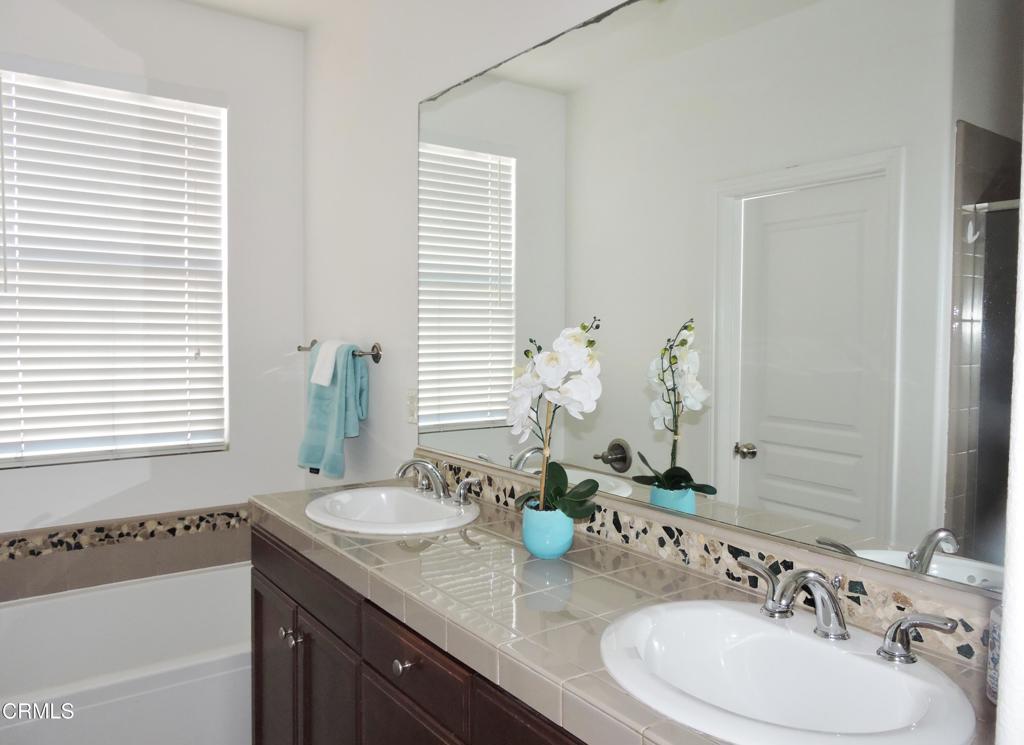 Tesoro Walk - 5455 - Residential