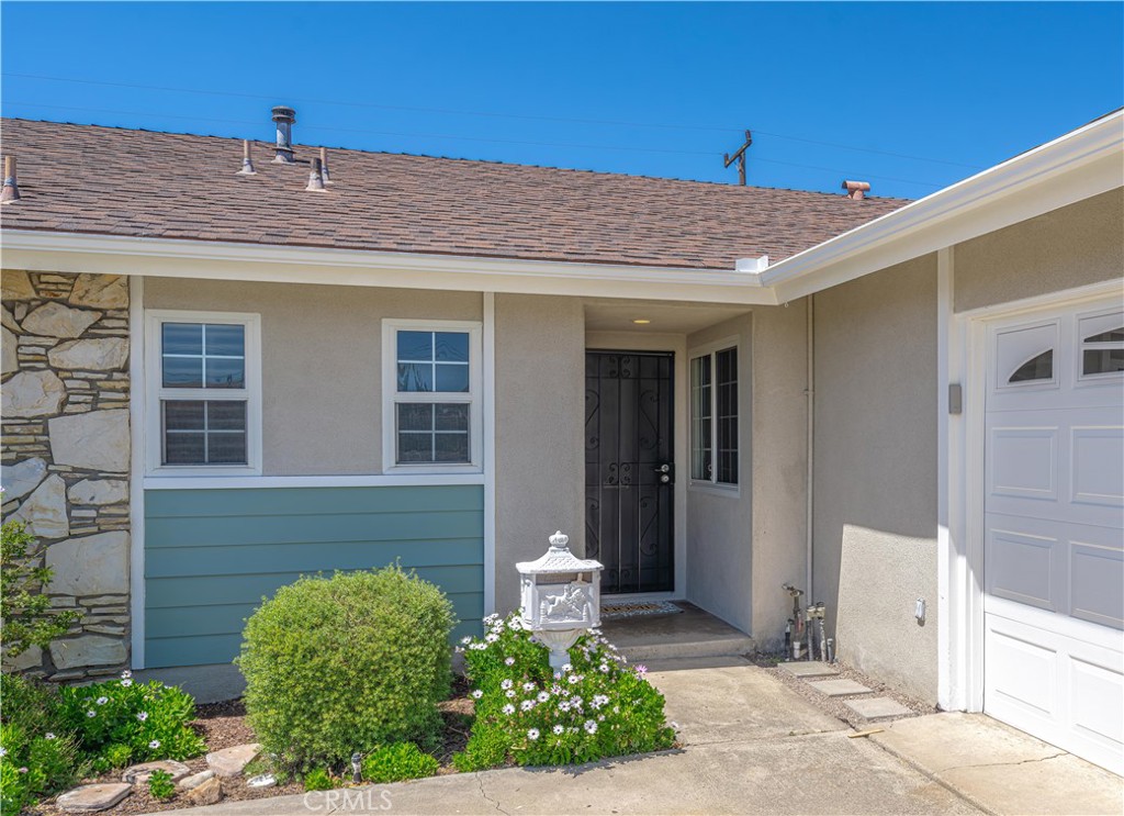 6121 Ludlow