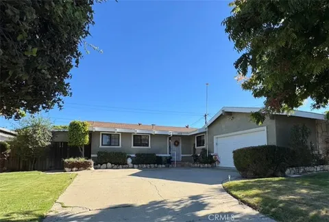 1202 N School St, Santa Maria, CA 93454 - MLS#: PI25267686