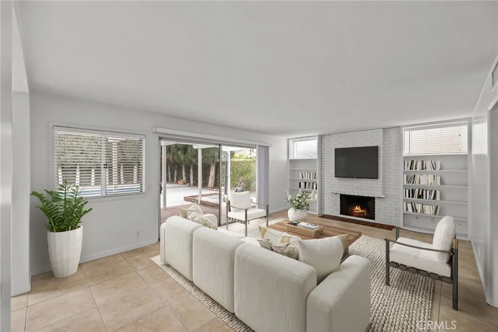 Westminster, California 92683, United States, 4 Bedrooms Bedrooms, ,3 BathroomsBathrooms,Residential,Active,131212