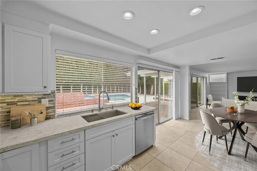 Westminster, California 92683, United States, 4 Bedrooms Bedrooms, ,3 BathroomsBathrooms,Residential,Active,131212