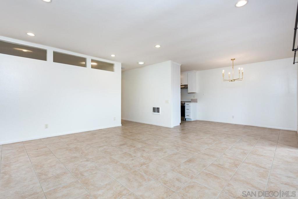 4371 Caminito Del Diamante 88