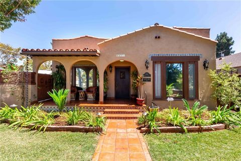 Photo of 3654 Cerritos Avenue, Long Beach, CA 90807 (MLS # PW26029407)