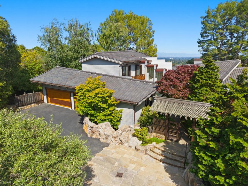 12728 La Cresta Drive