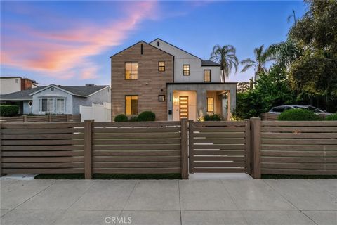 Photo of 1115 N Florence Street, Burbank, CA 91505 (MLS # BB25239744)