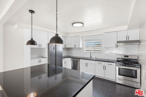 Photo of 25226 Loytan Street #C, Torrance, CA 90505 (MLS # 25581135) Photo of 25226 Loytan Street #C, Torrance, CA 90505 (MLS # 25581135)