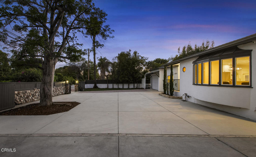 11211 Osborne Street