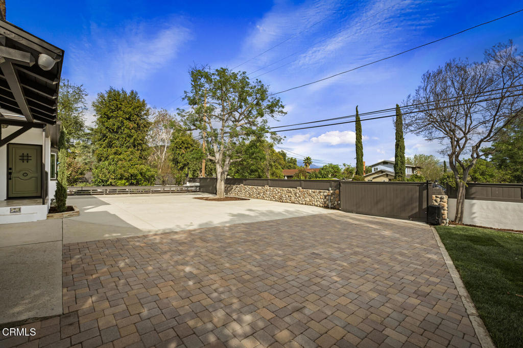 11211 Osborne Street