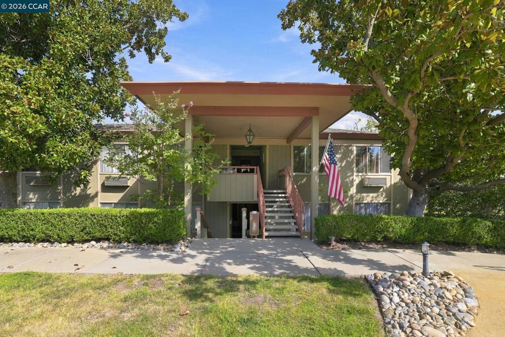 1138 Skycrest Dr DR 8, Walnut Creek CA 94595