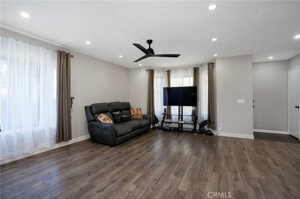 2580 Huntington H