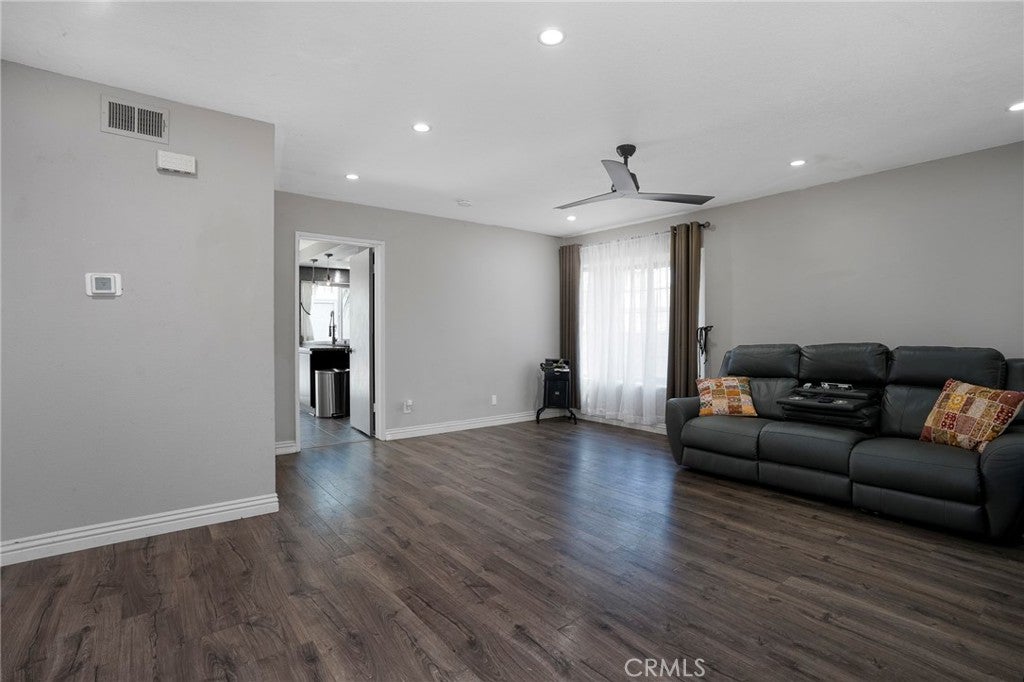2580 Huntington H