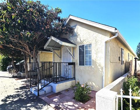Photo of 654 W 21st St, San Pedro, CA 90731 (MLS # SB26077363)